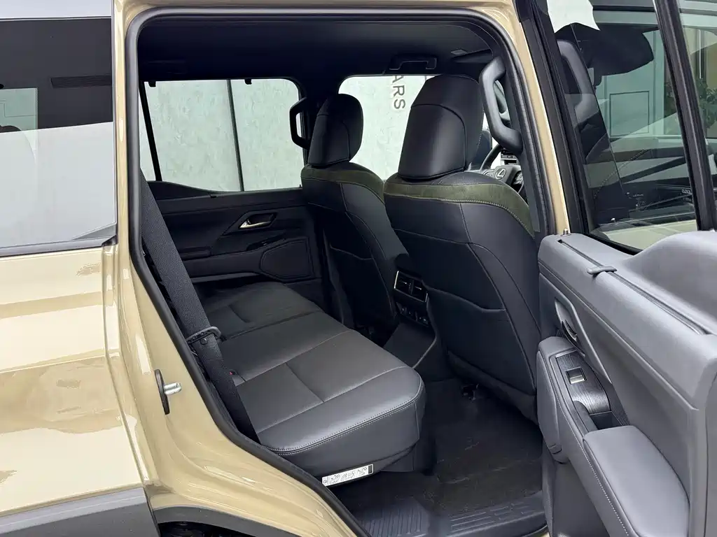 Lexus GX — миниатюра 12