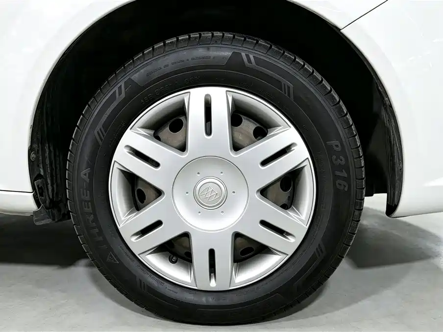 Buick Excelle — миниатюра 18