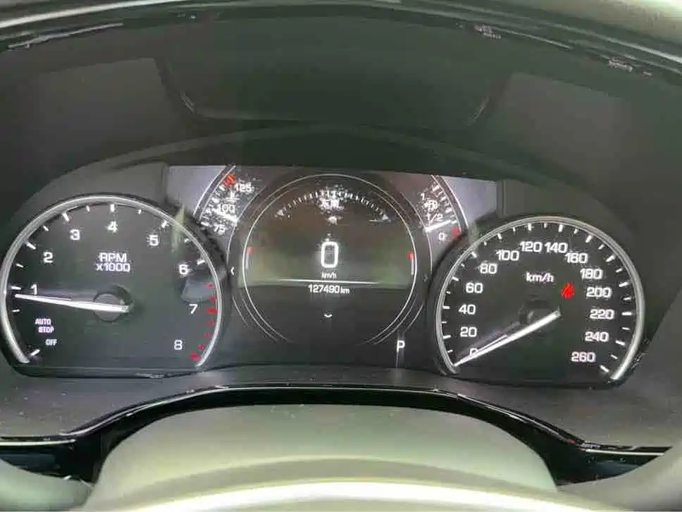 Cadillac XT5 — миниатюра 8