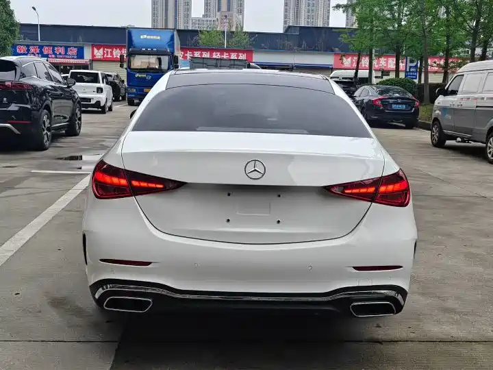 Mercedes-Benz C-Class — миниатюра 8