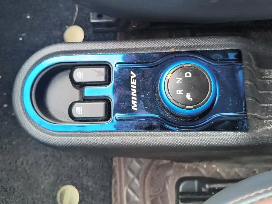 Wuling MINIEV — миниатюра 16
