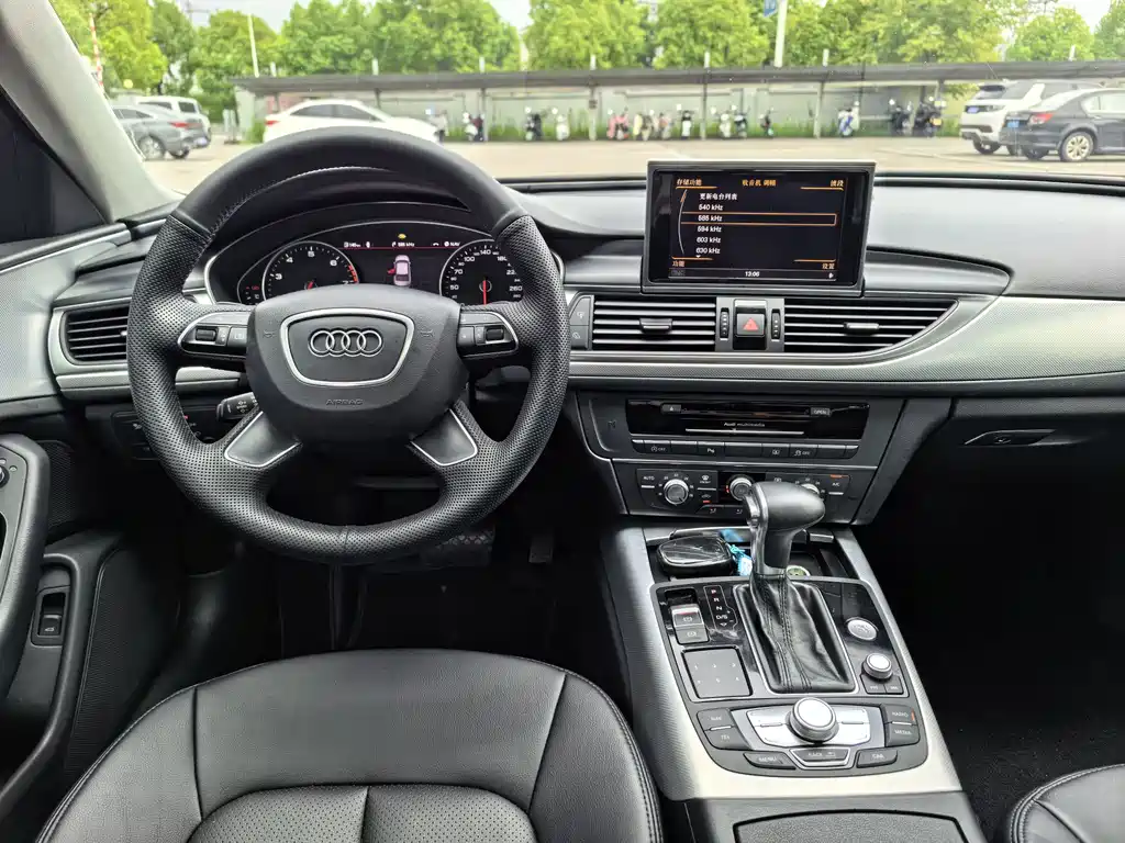 Audi A6L — миниатюра 10
