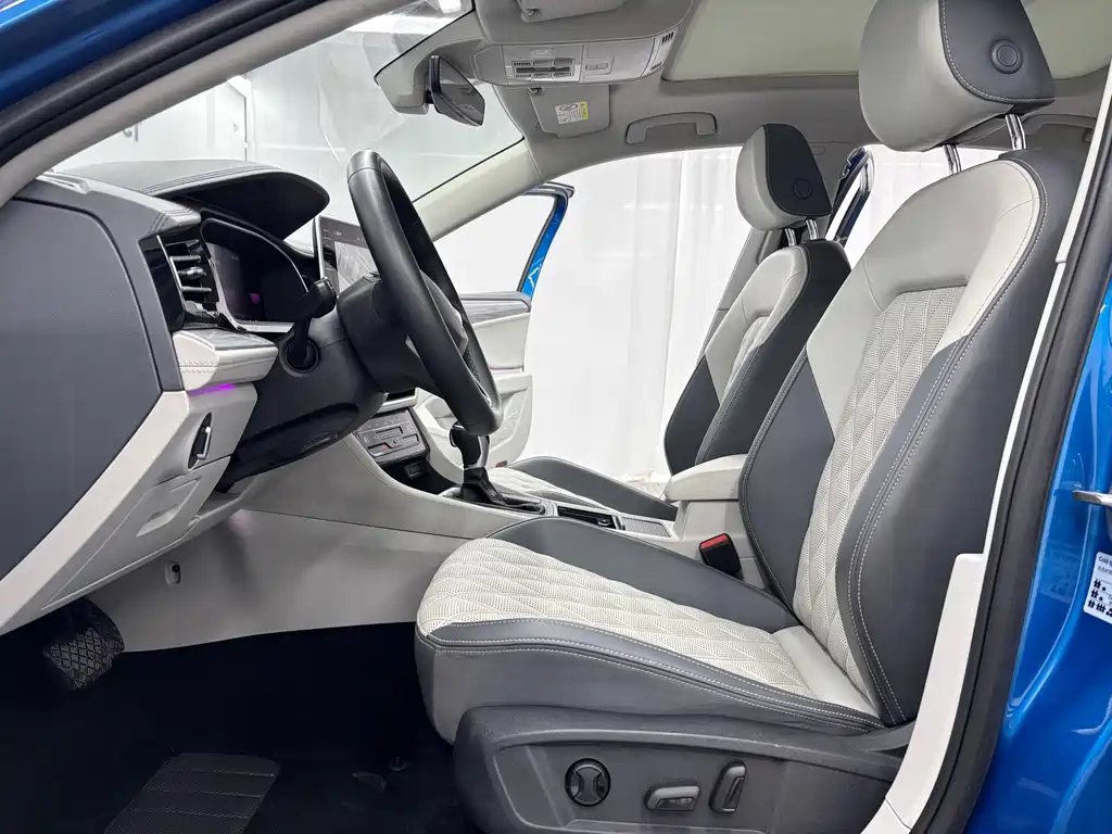 Volkswagen Sagitar — миниатюра 7