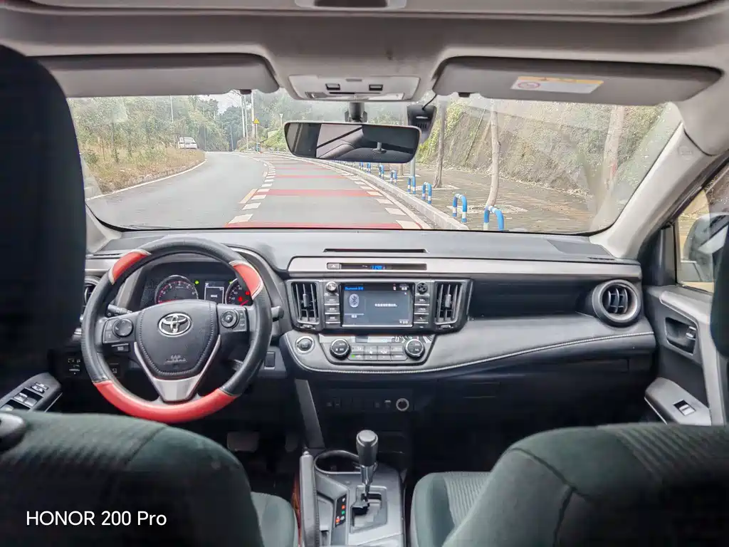 TOYOTA RAV4 RONGFANG