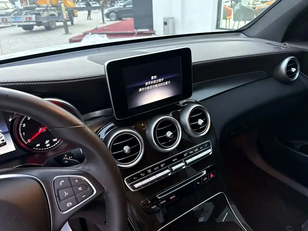Mercedes-Benz GLC — миниатюра 7