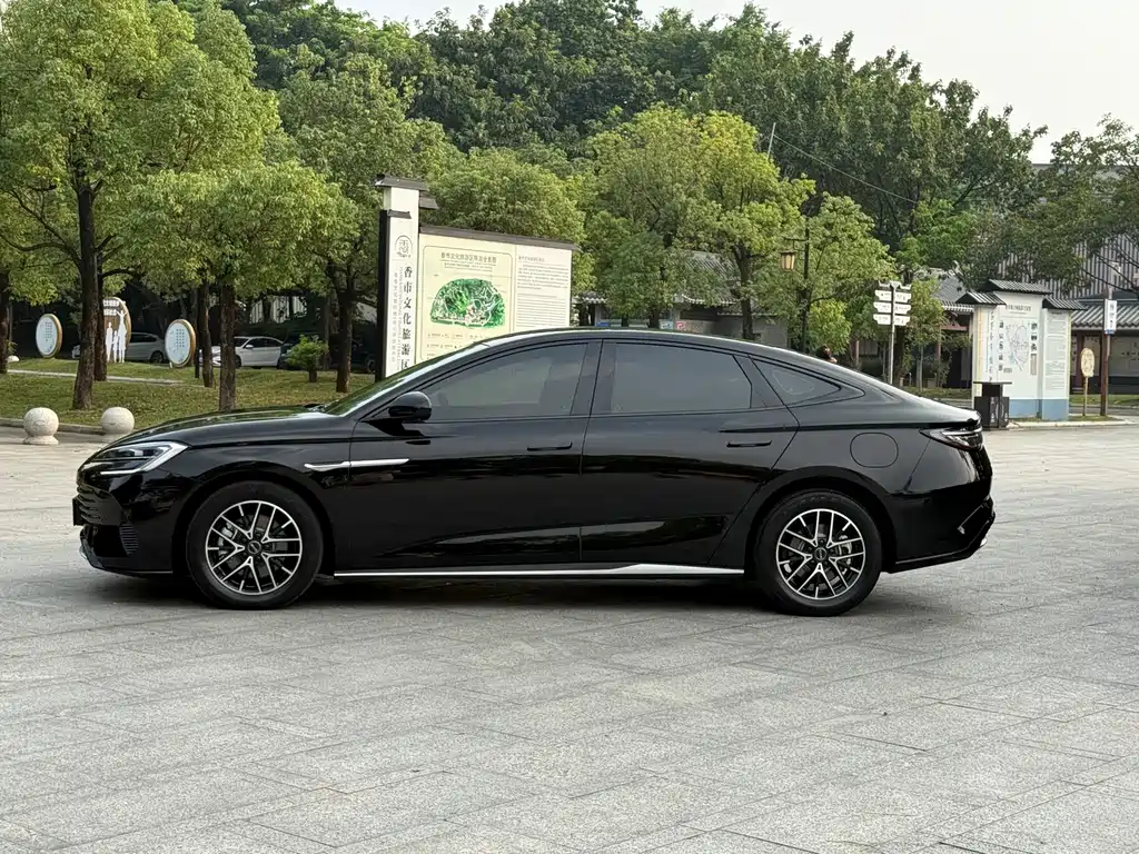 BYD Seal — миниатюра 3