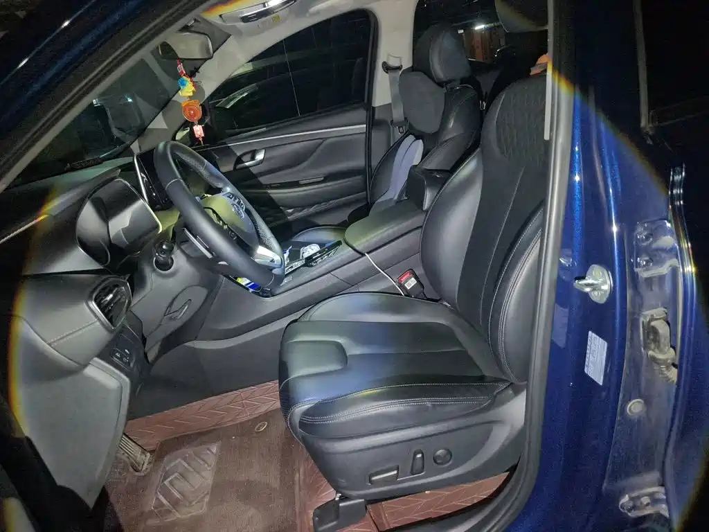 Hyundai Santa Fe — миниатюра 8