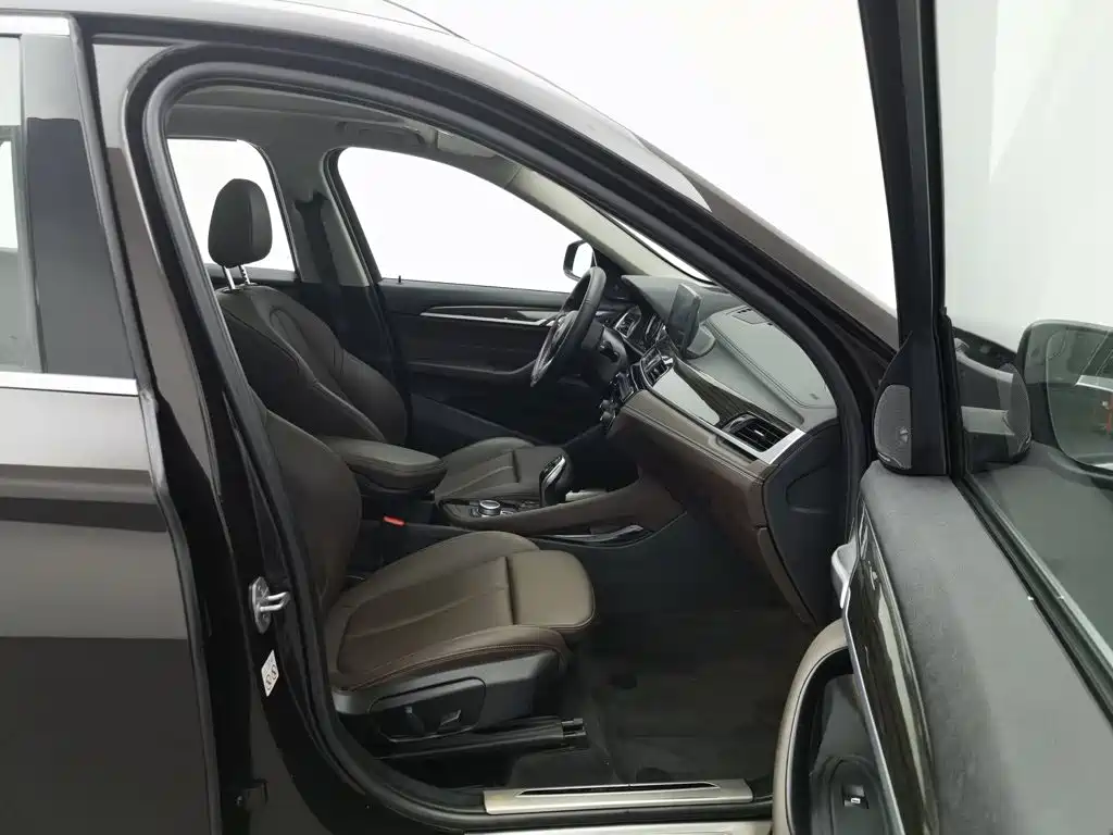 BMW X1 — миниатюра 23