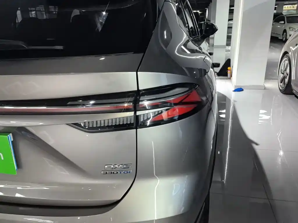Roewe RX5 — миниатюра 8