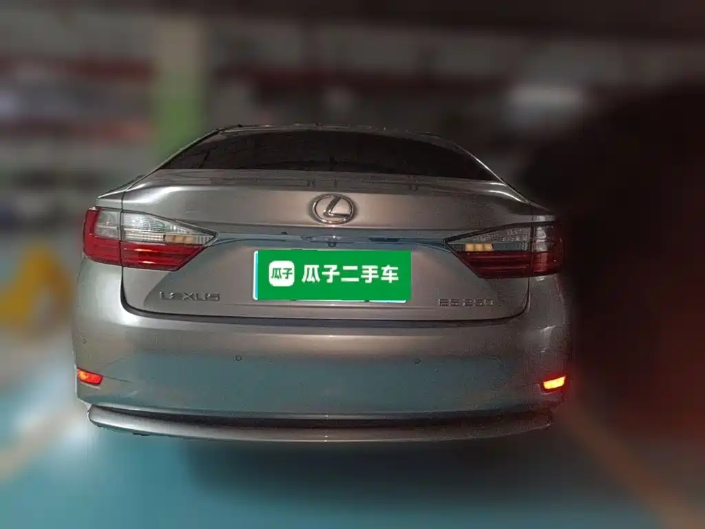 Lexus ES — миниатюра 3