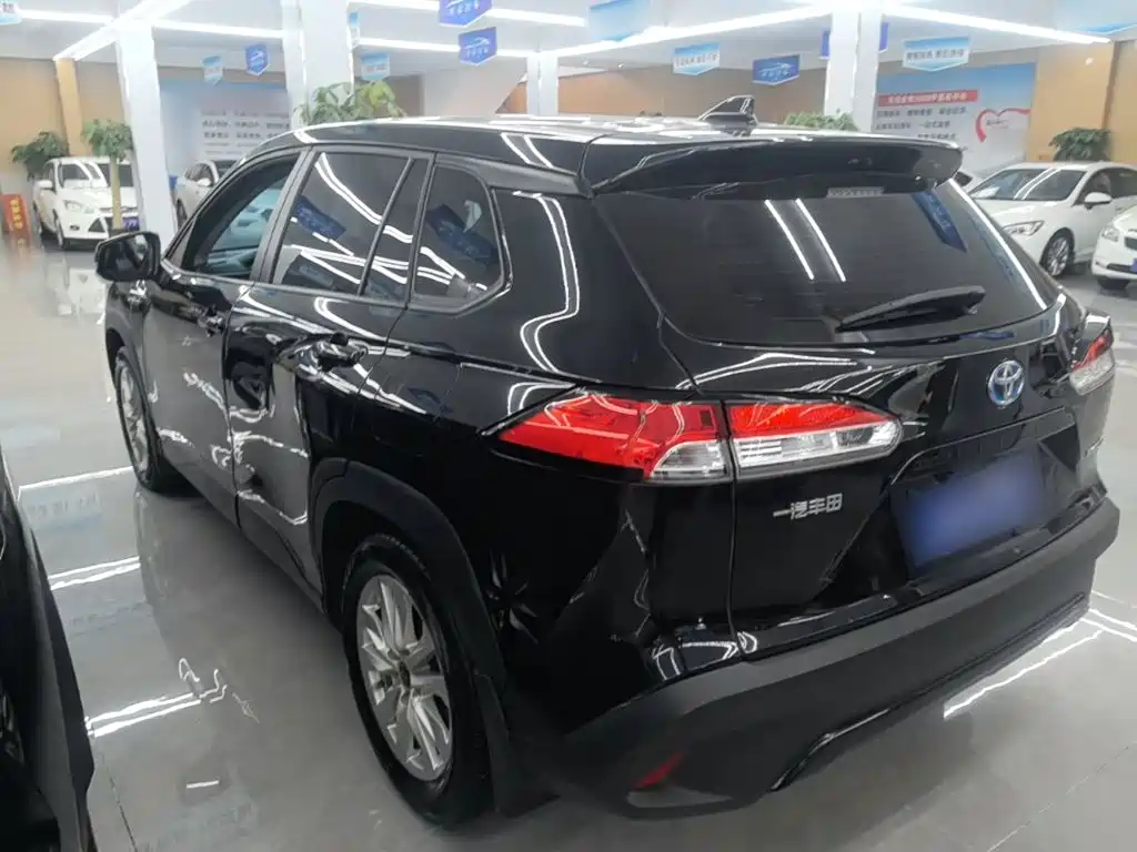 Toyota Corolla Cross — миниатюра 5