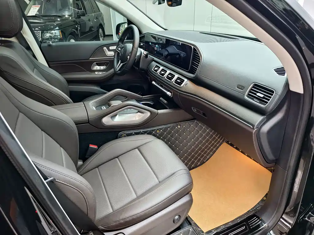 Mercedes-Benz GLE (Import) — миниатюра 5