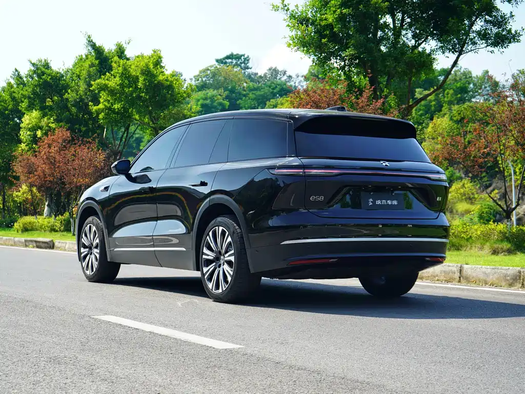 NIO ES8 — миниатюра 4