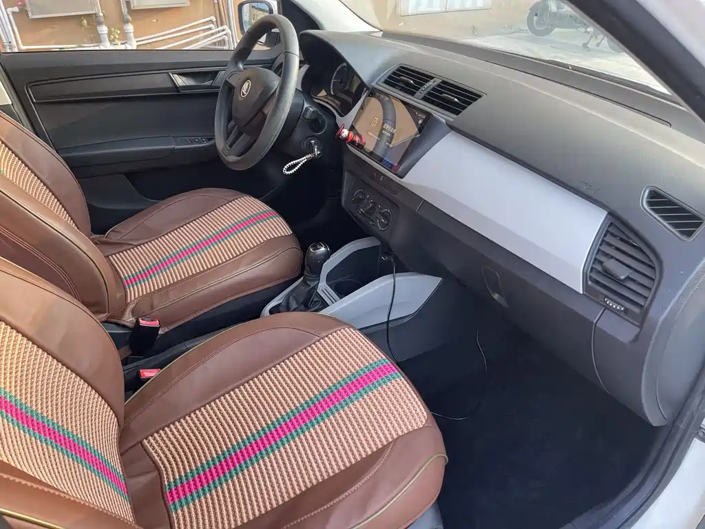 Skoda Fabia — миниатюра 10