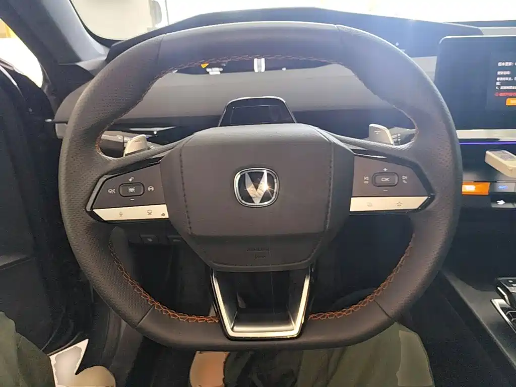 Changan UNI-V — миниатюра 11