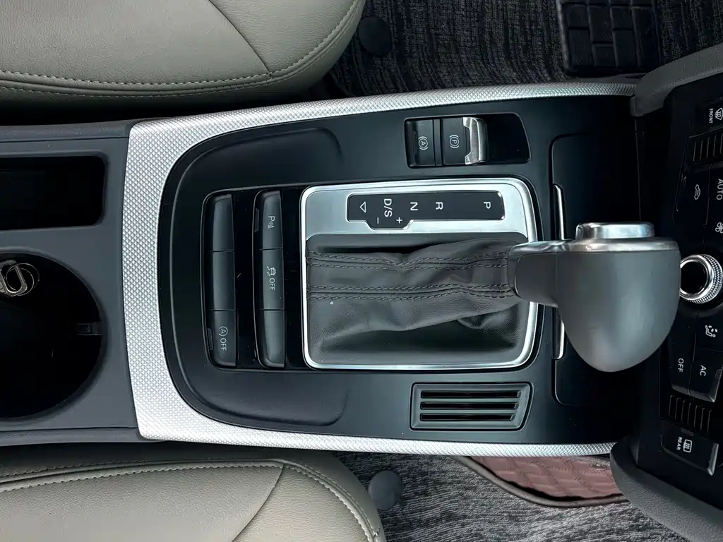 Audi A4L — миниатюра 20