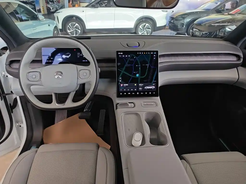 NIO ES6 — миниатюра 6