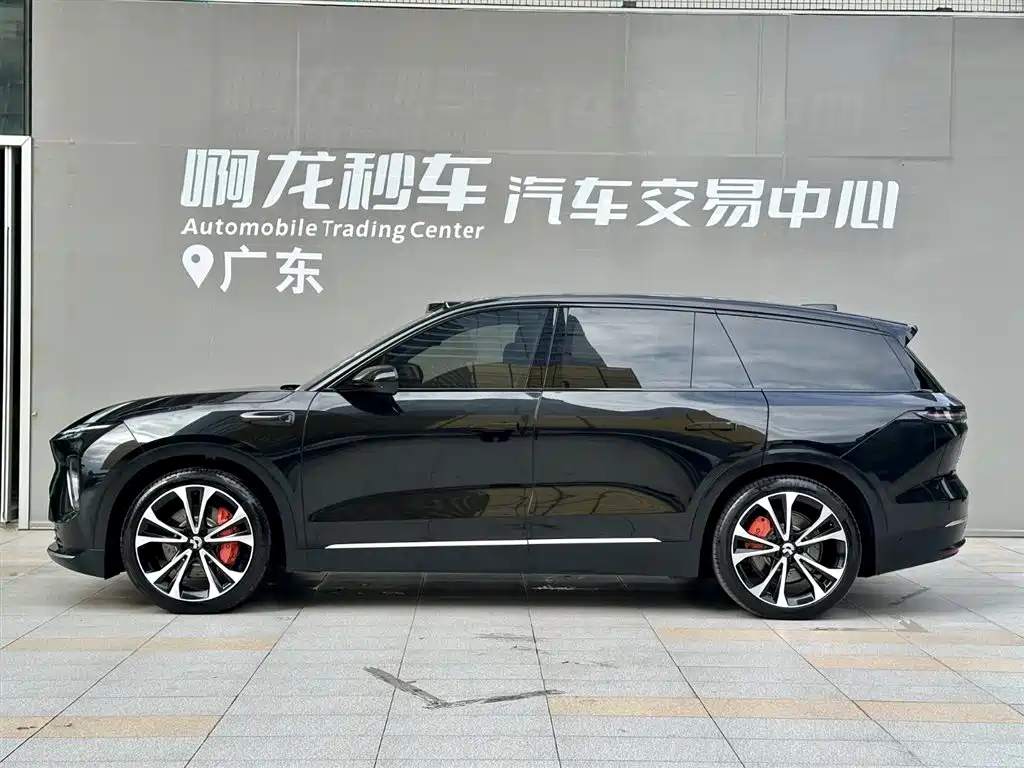 NIO ES8 2023 100kWh