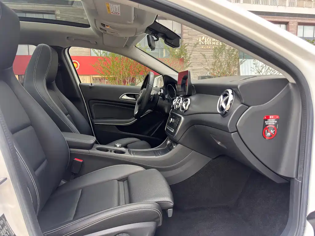Mercedes-Benz GLA — миниатюра 17