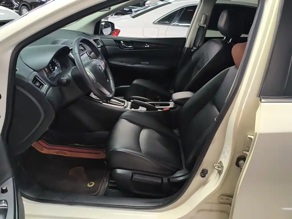 Nissan Tiida — миниатюра 15