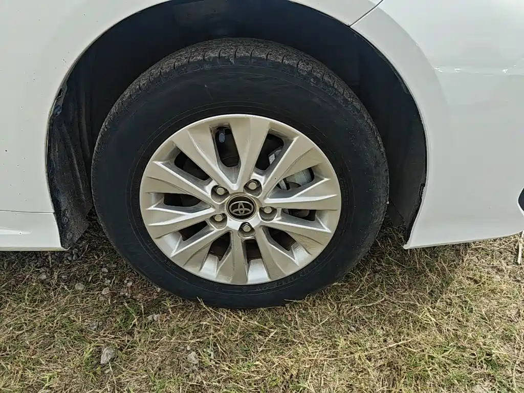 Toyota Corolla — миниатюра 12