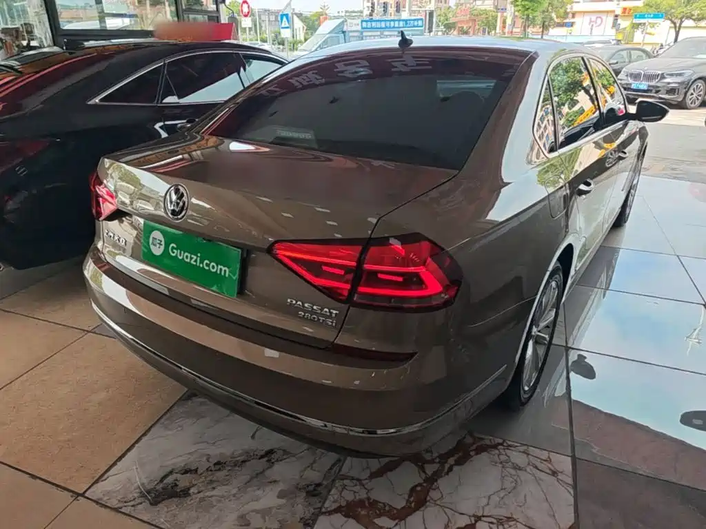 Volkswagen Passat — миниатюра 7