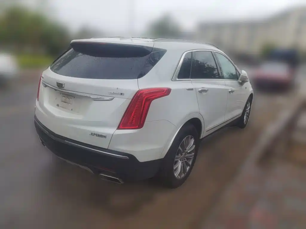 Cadillac XT5 — миниатюра 6