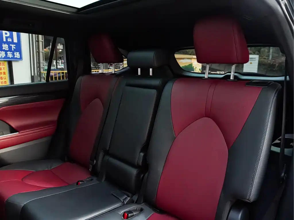 Toyota Crown Kluger — миниатюра 25