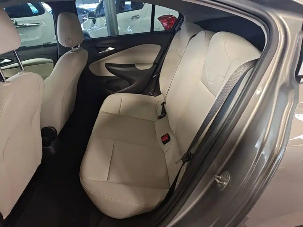 Buick Excelle — миниатюра 13