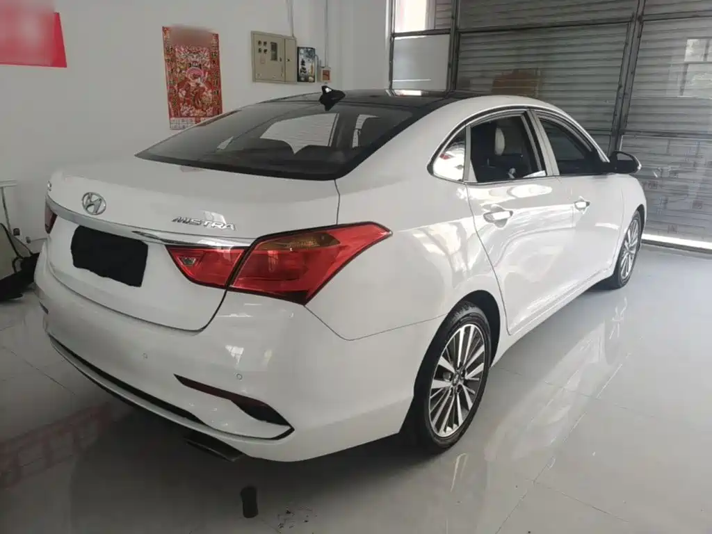 Hyundai Mistra — миниатюра 7