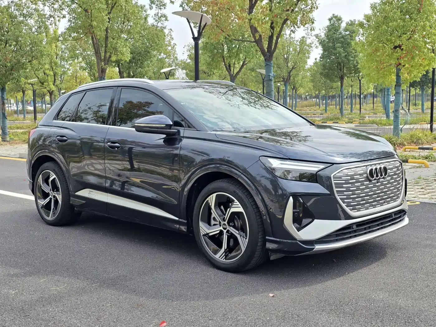 Audi 奥迪Q4 e-tron