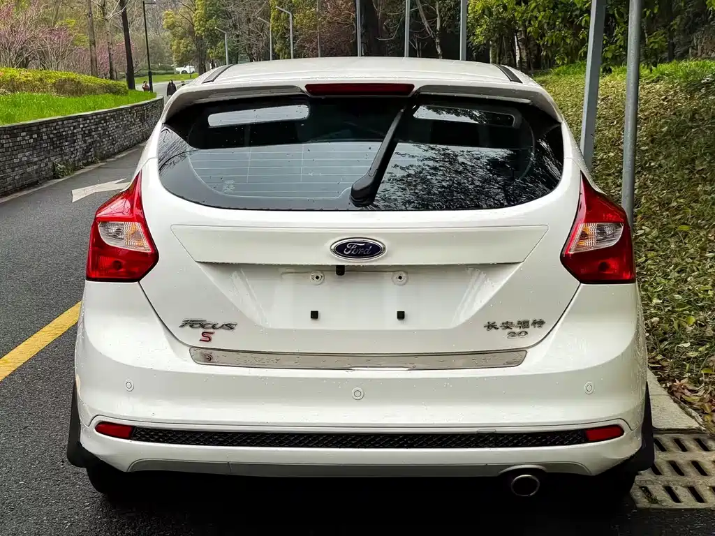 Ford Focus — миниатюра 5