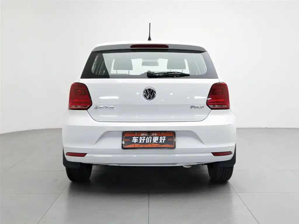 Volkswagen Polo 2014 1.4L MT