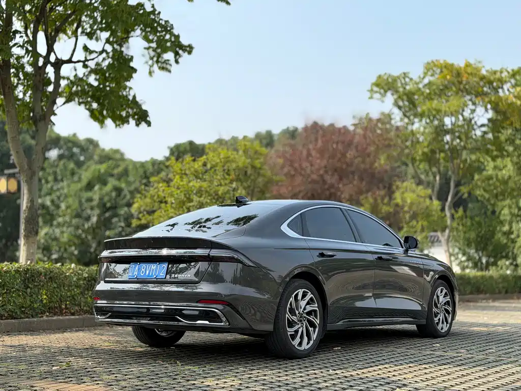 Lincoln Z — миниатюра 5