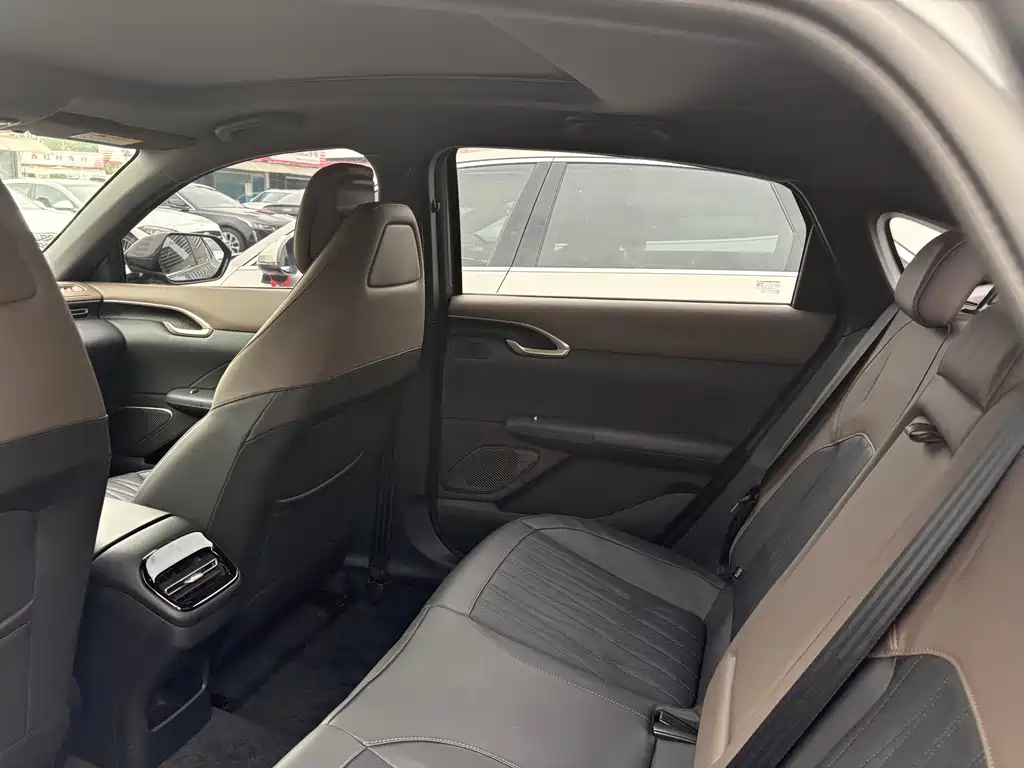 Changan Eado — миниатюра 7