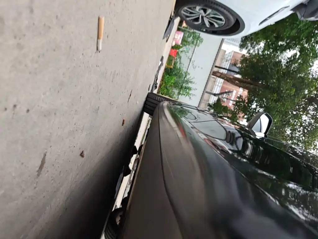 Tesla Model 3 — миниатюра 22