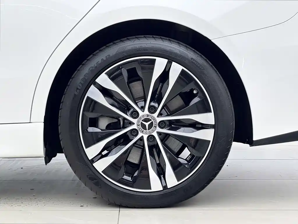 Mercedes-Benz C-Class New Energy — миниатюра 10