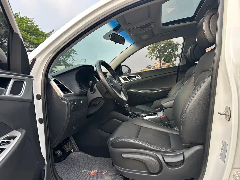 Hyundai Tucson — миниатюра 7