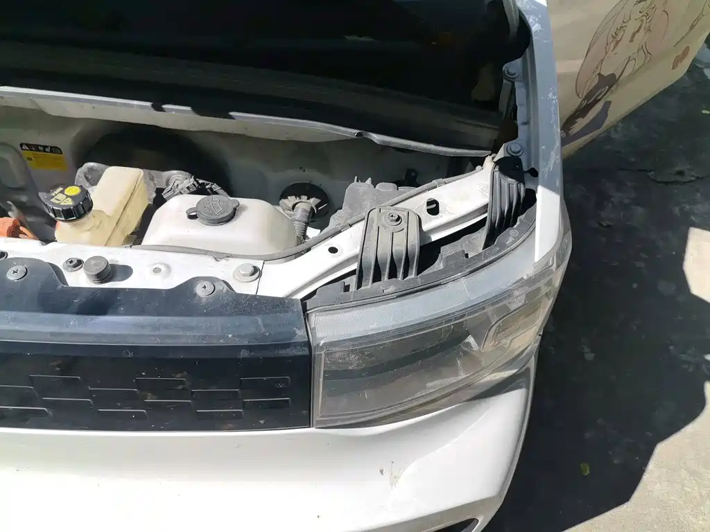 Wuling MINIEV — миниатюра 21