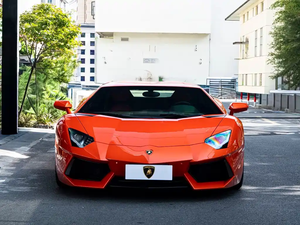Lamborghini Aventador — миниатюра 2