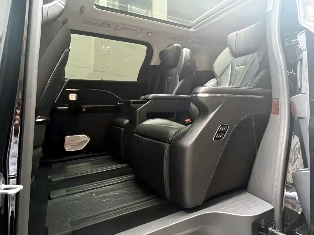Hongqi Hongqi HQ9 — миниатюра 10