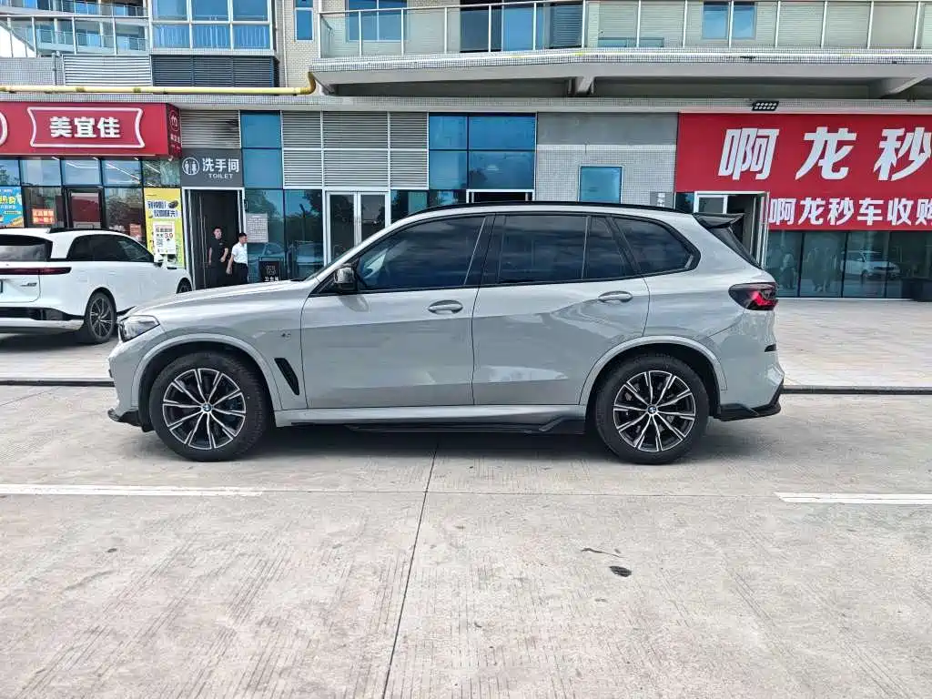 BMW X5 (Import) — миниатюра 3