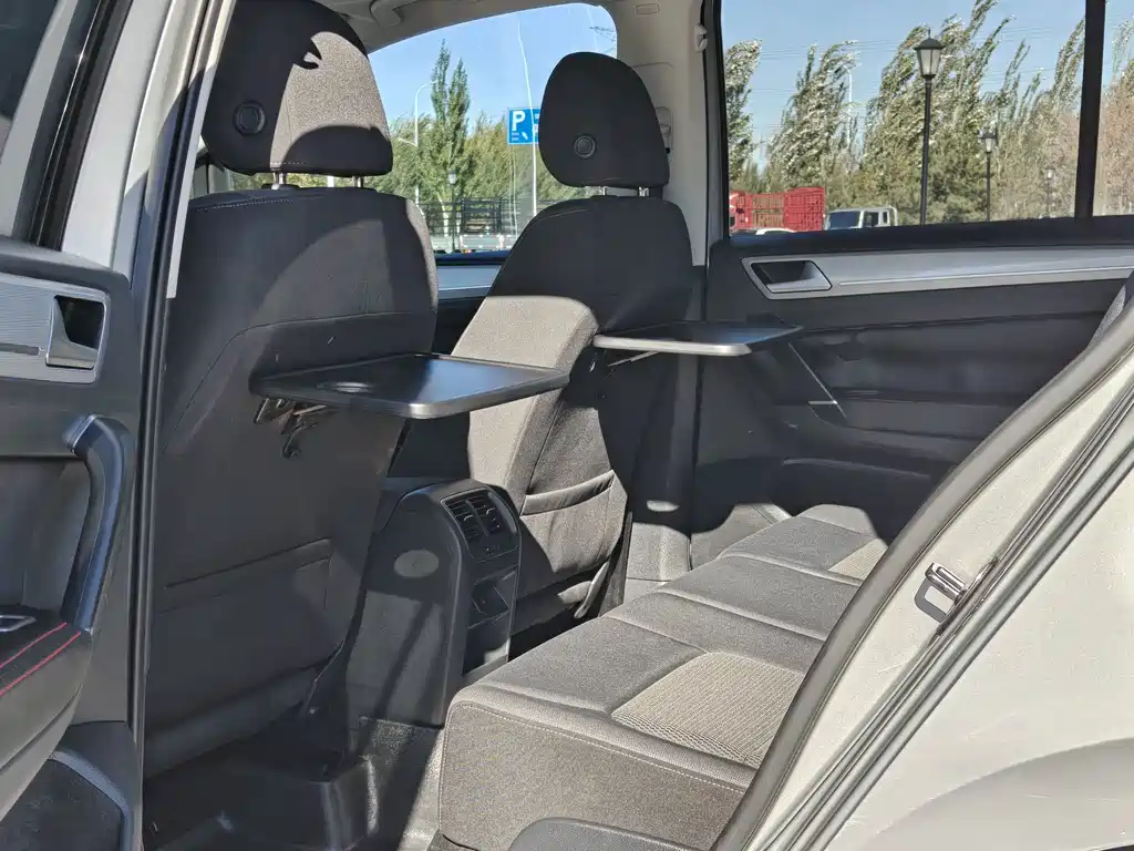 Volkswagen Golf Sportsvan — миниатюра 9