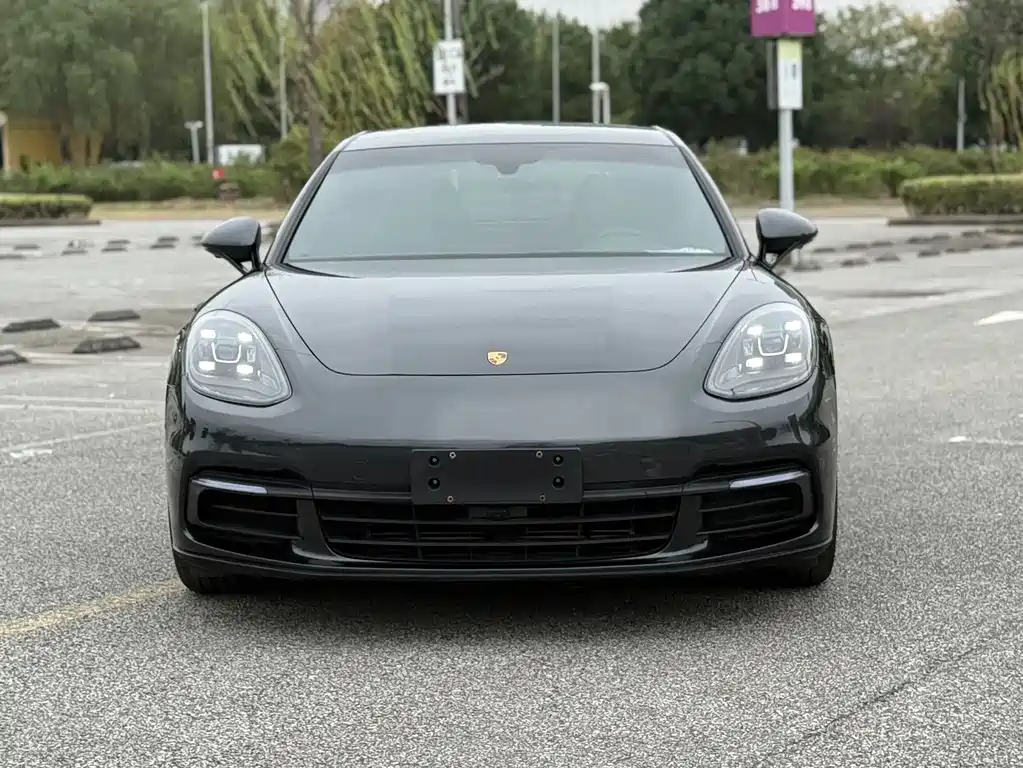 Porsche Panamera — миниатюра 2