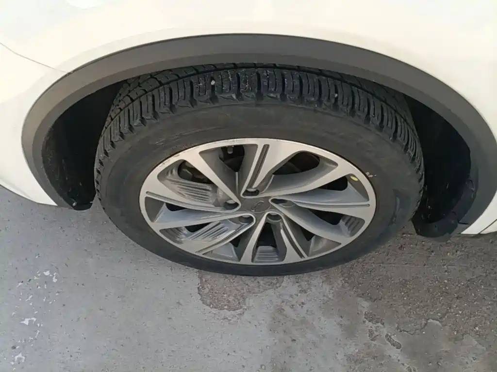 Geely Jia Ji — миниатюра 23