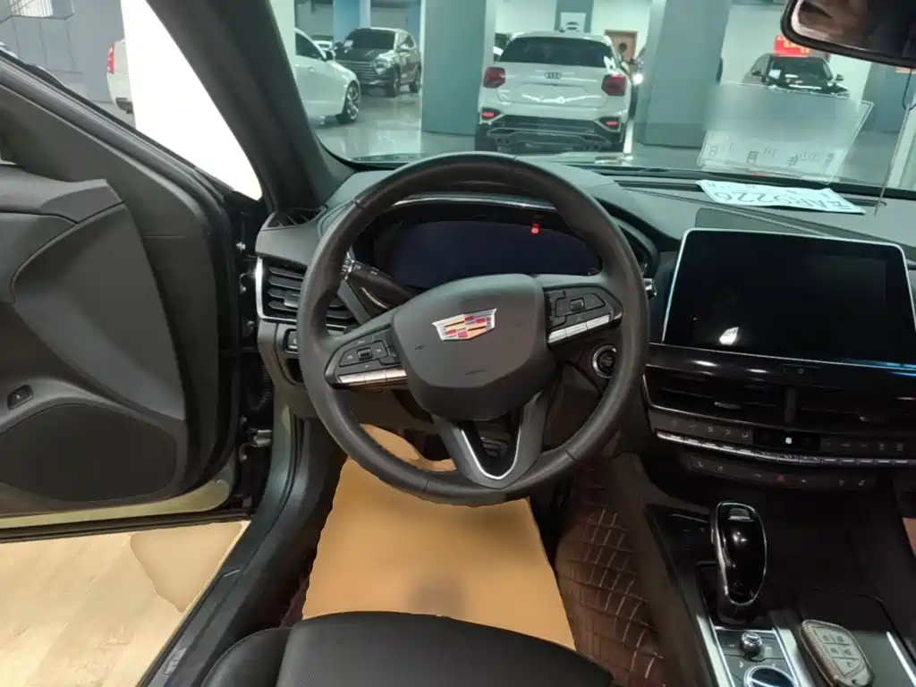 Cadillac CT5 — миниатюра 11