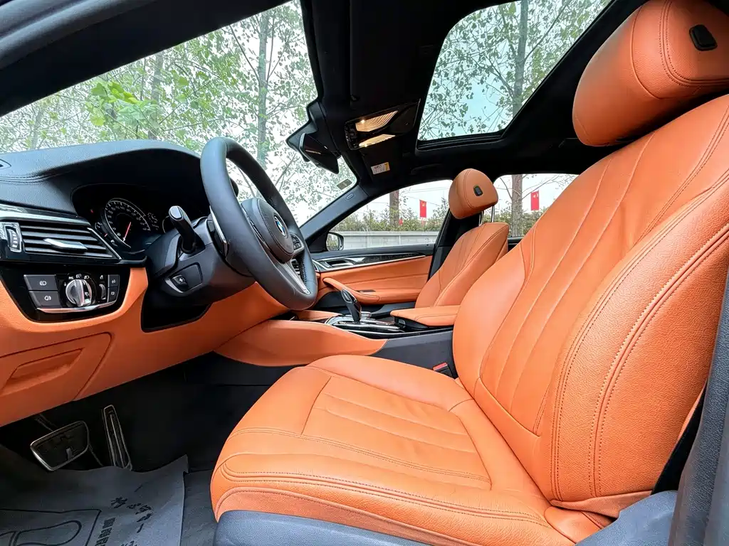 BMW 5 Series — миниатюра 6