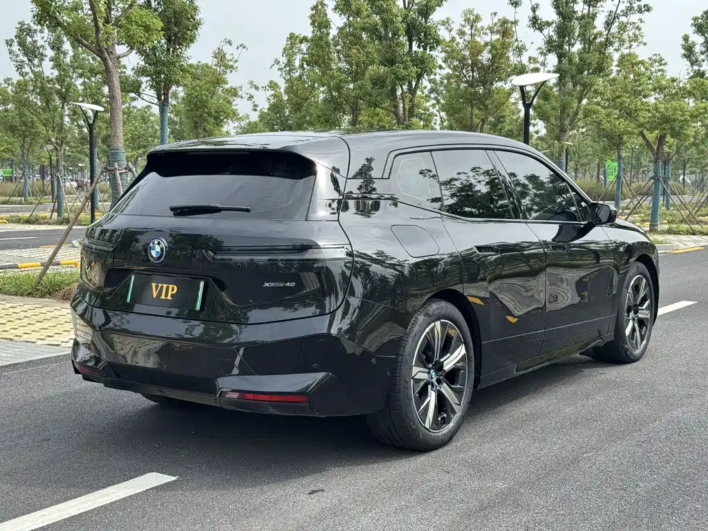 BMW iX 2022 xDrive40