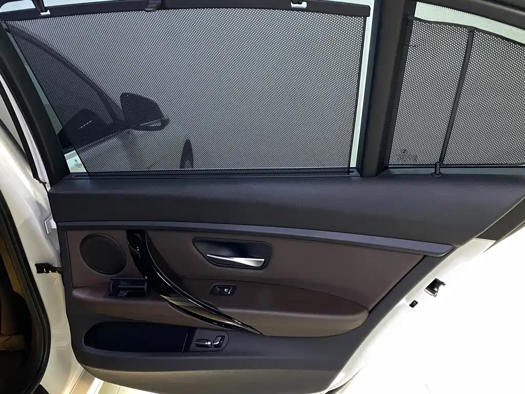 BMW 3 Series — миниатюра 20