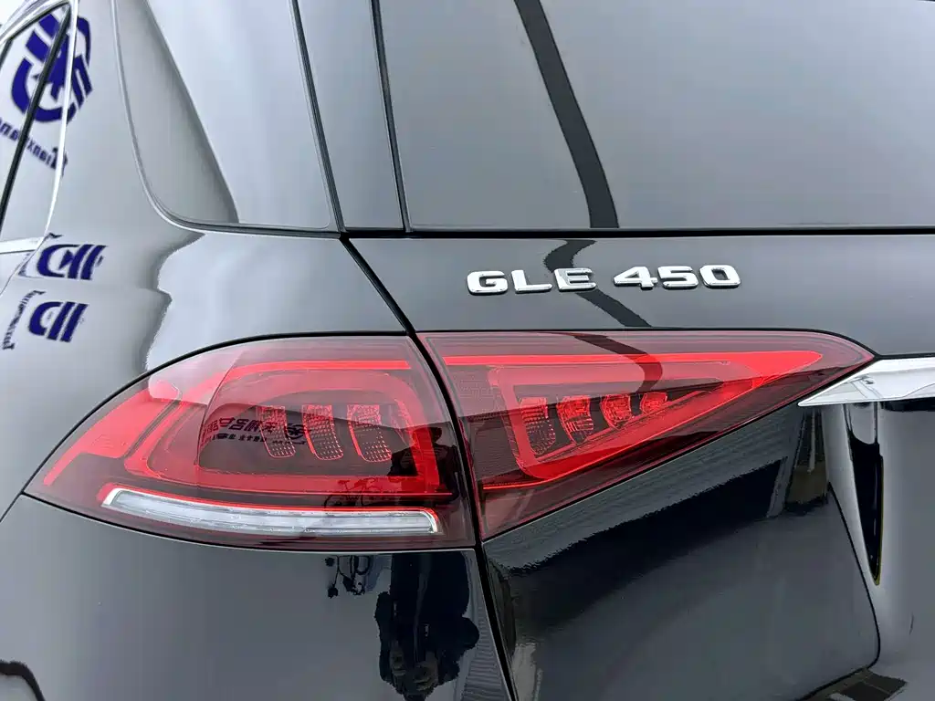 Mercedes-Benz GLE (Import) — миниатюра 4